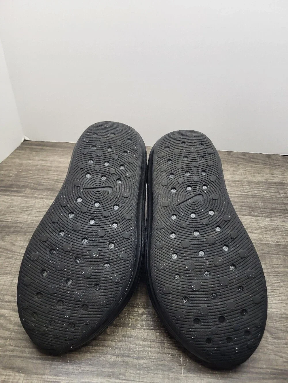 Nike ReactX Rejuven8 Black Recovery Shoes Zoom  Womens Size 7